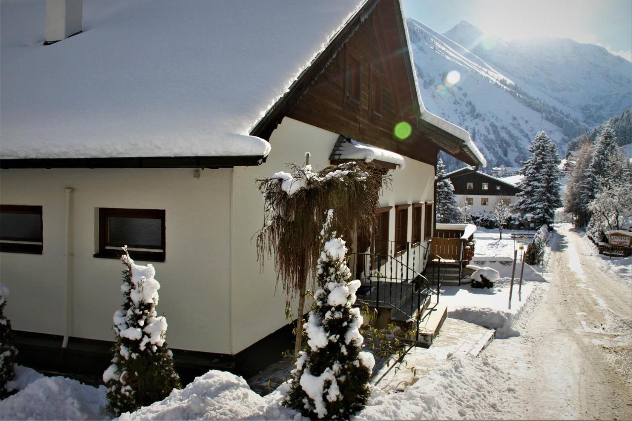 Alpin Haus Berwang Apartment Exterior photo